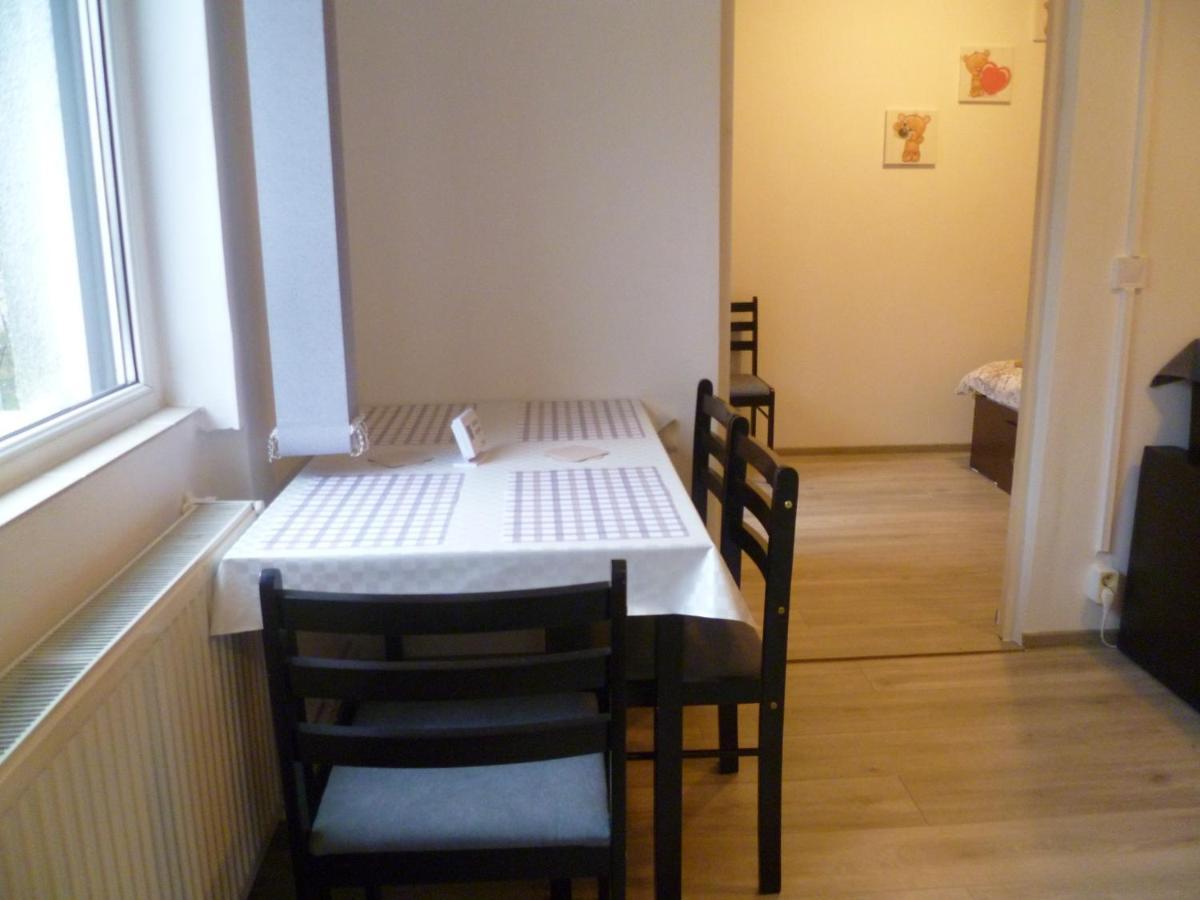Romanilor - Studio First Floor Deva Buitenkant foto